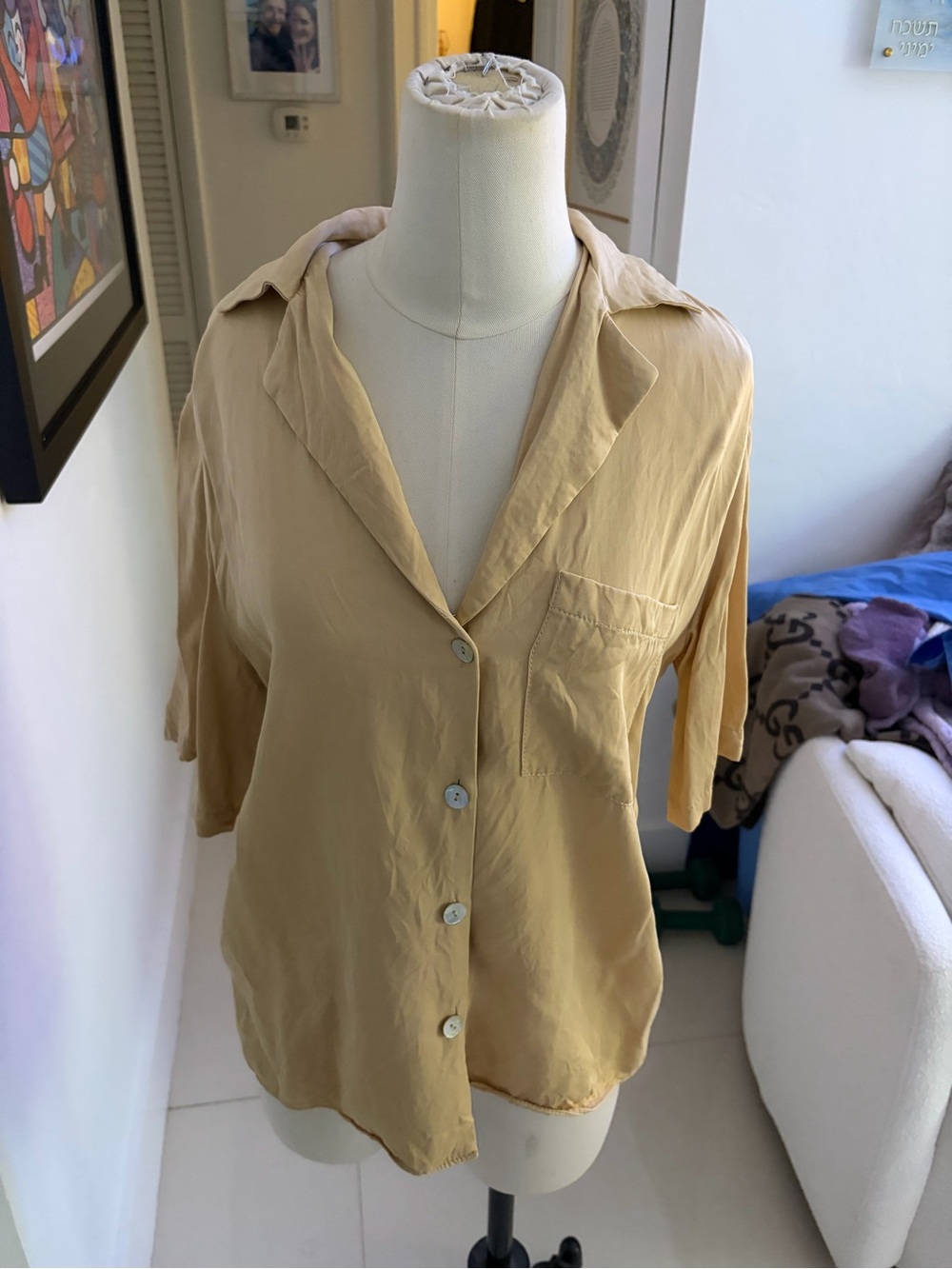 Zara Women's Cream Button-Up Blouse